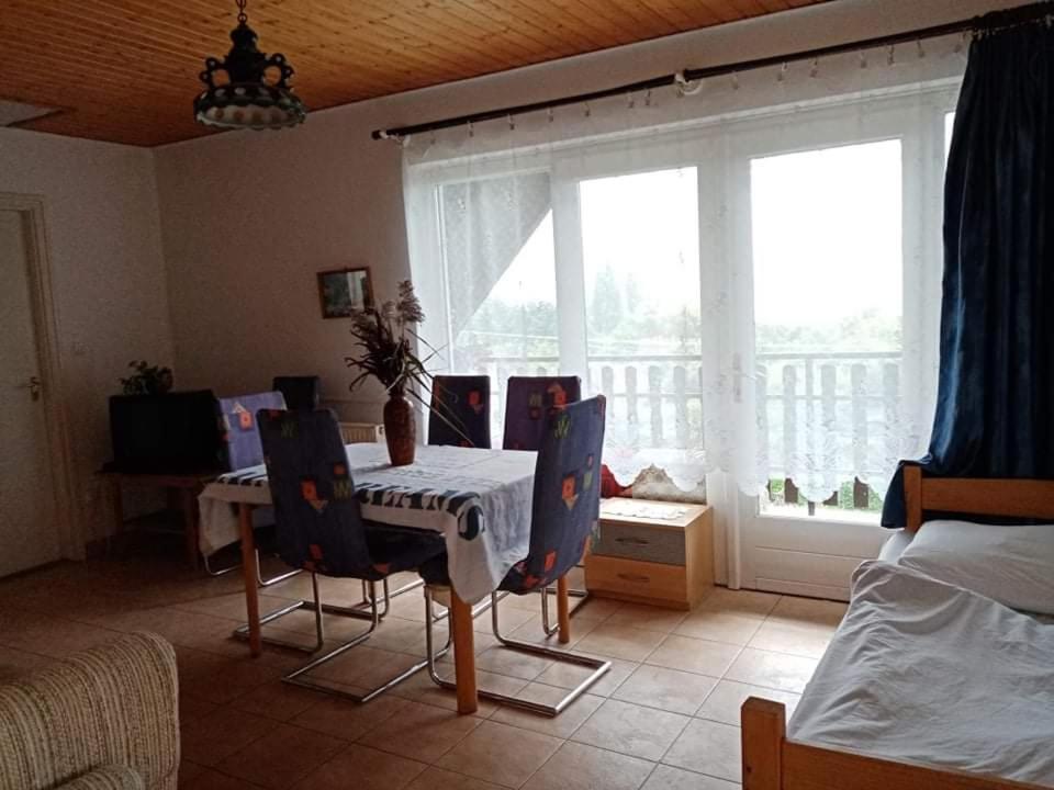 Badacsonyi Magan Szallas Badacsonytomaj Bagian luar foto
